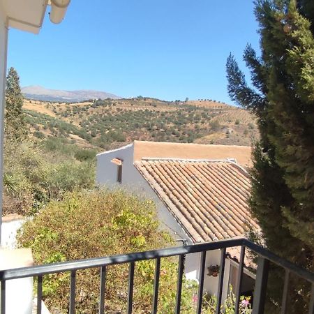 B&B Cortijo Loma Leon Cútar Kültér fotó